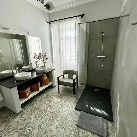 Casa As Sete * Angra do Heroísmo