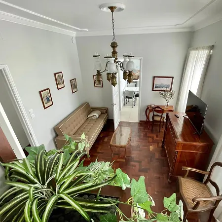 Casa As Sete * 앙그라두에루이스무